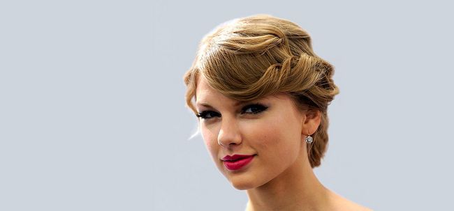 10 Impresionante Taylor Swift Updo peinados