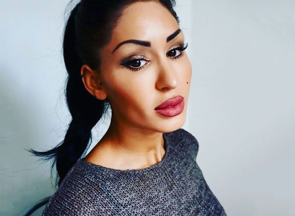 Lip Liner Ayes