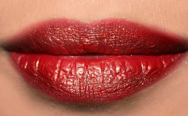 4 sencillos pasos para conseguir los labios brillante tutorial (4)