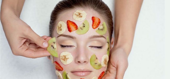 8 Más Popular Homemade Cara de la fruta Packs para la piel que brilla intensamente