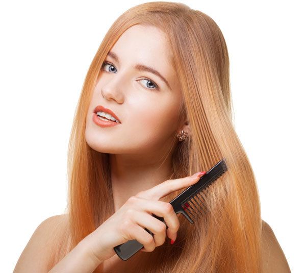 Peinando el pelo