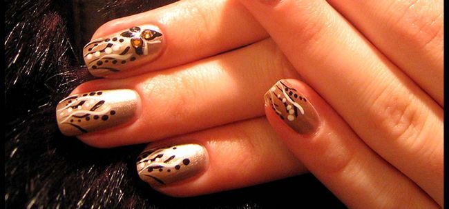 Embellecer las uñas con Nail Art