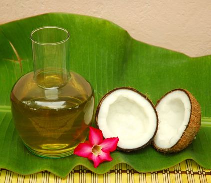 Beneficios del aceite de coco para su cuidado del cabello