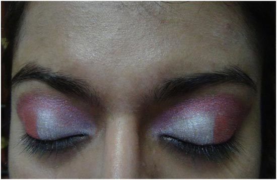 sombra de ojos de color rosa maquillaje 3