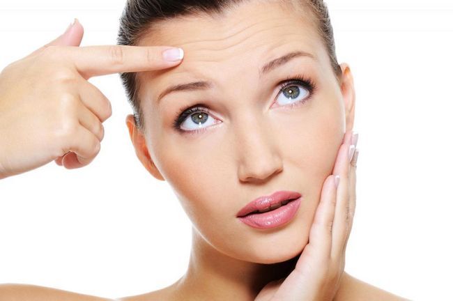 Hábitos que hacen las arrugas en la cara y la piel