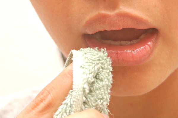 Los remedios caseros para curar peeling labios