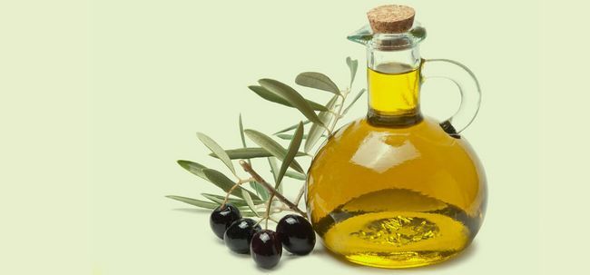 ¿Cómo trata de aceite de oliva Ayuda pérdida del cabello?
