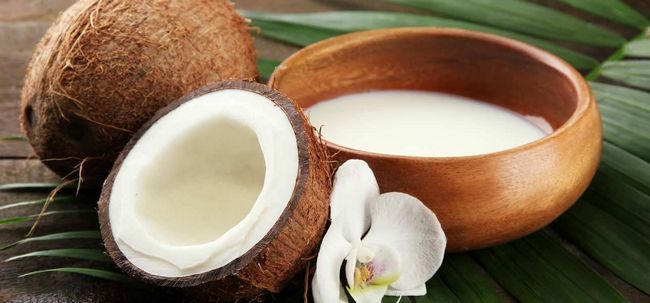Cómo utilizar leche de coco para el crecimiento del cabello?