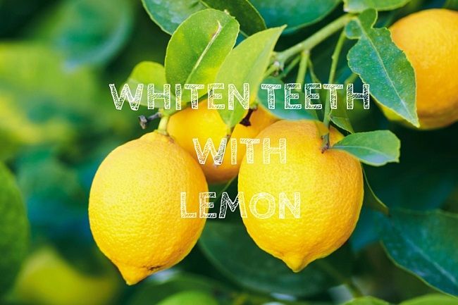 Blanquear los dientes con limón