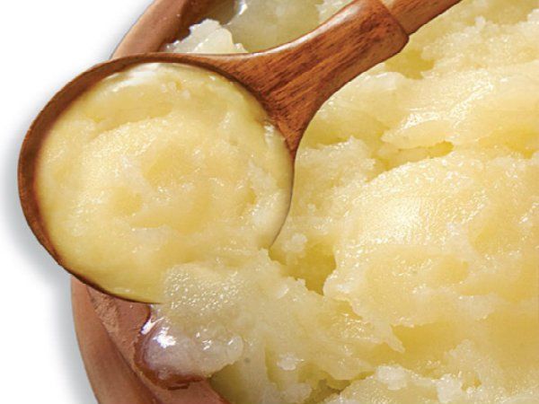 Se manteca / mantequilla clarificada india contiene los beneficios para la salud