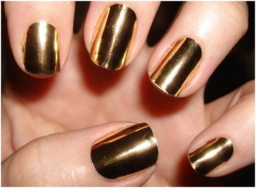 Oro metálico esmalte de uñas