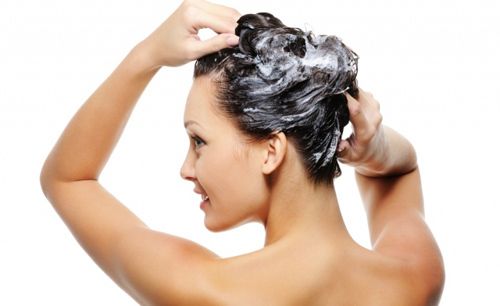 consejos de lavado de cabello para mujeres