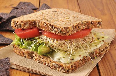trigo integral sándwich vegetariano