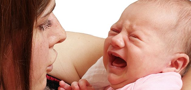 Razones por las que los bebés lloran y cómo calmar ellos