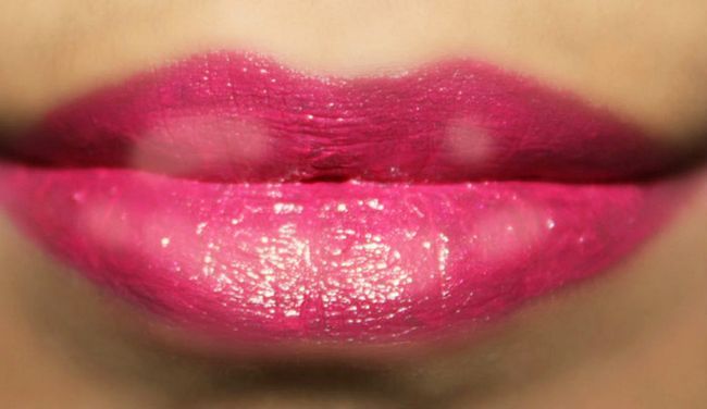 Maquillaje Bricolaje Hack - Cómo hacer Soft Lips Tutorial Pastel (3)