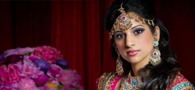 Top 10 Paquetes de maquillaje de novia en la India