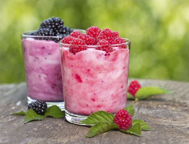 Fruit-yogur-en-el-vidrio