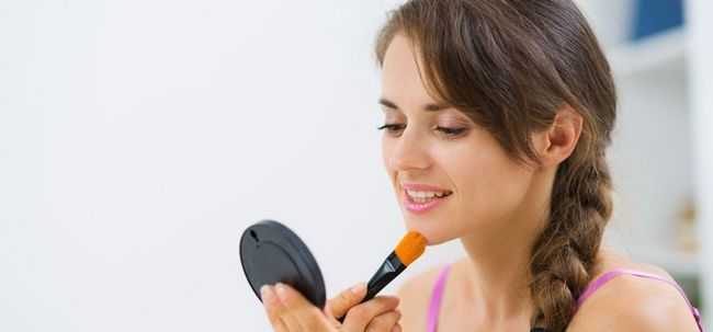 Los mejores consejos 10 maquillaje que hará que sus mañanas más fáciles