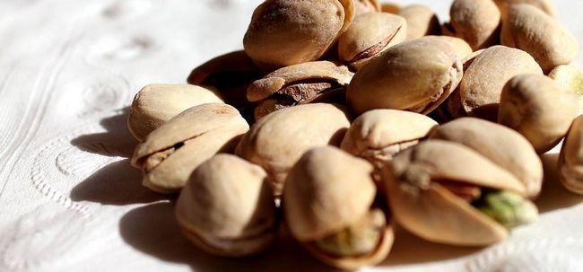 Top 21 ventajas asombrosas de pistachos para la piel, el cabello y Salud