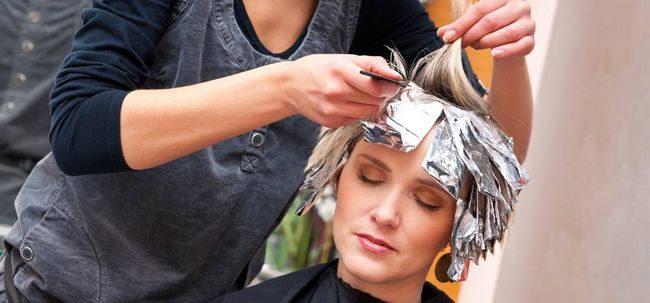 ¿Cuál es el tratamiento de pelo de celofán y cuáles son sus beneficios?