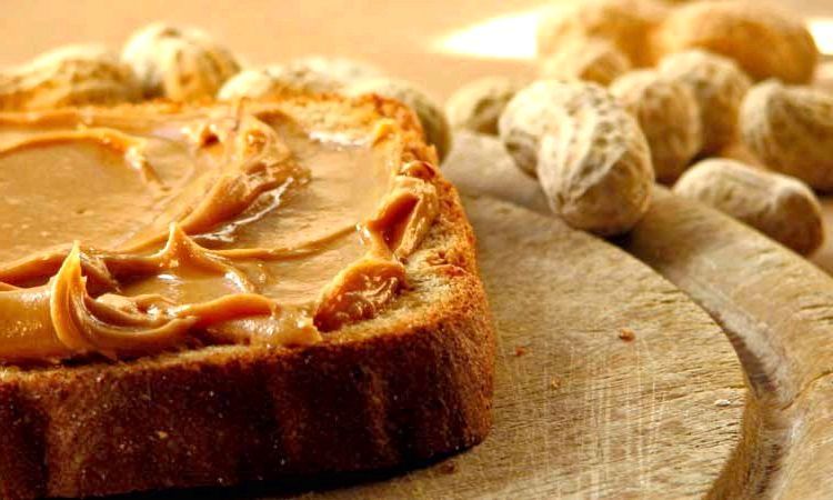 12 Beneficios para la salud de la mantequilla de cacahuete