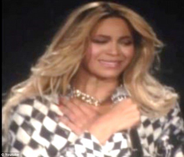 Beyonce termina su gira robo peluca con un adiós entre lágrimas