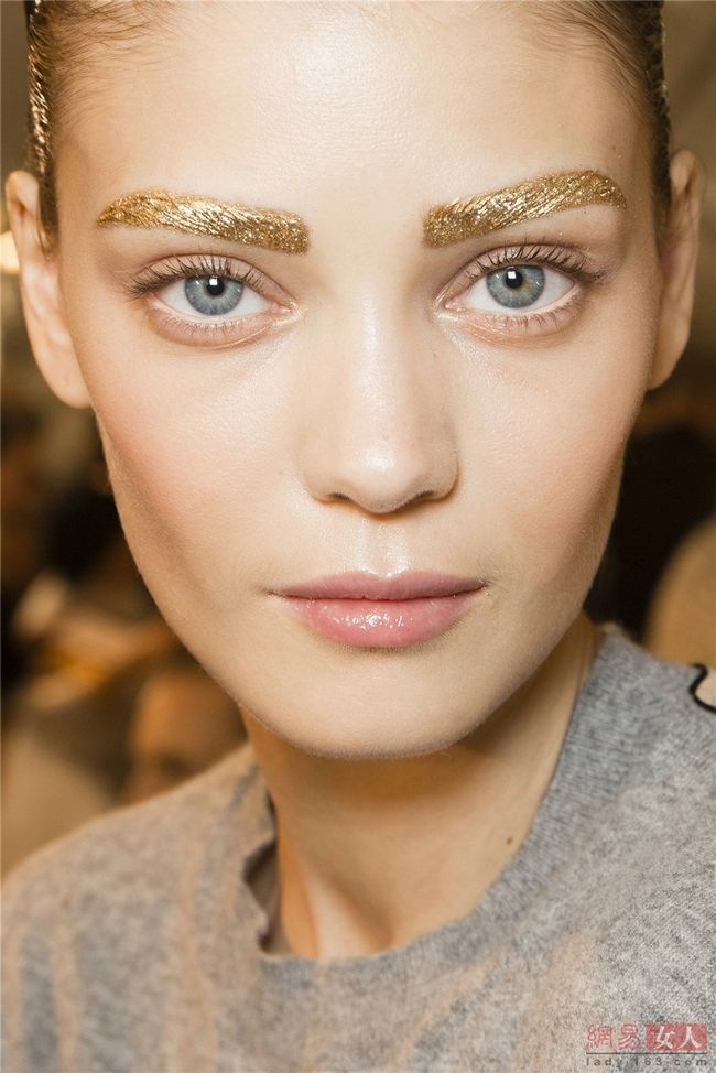 dior-oro-cejas-hypehair