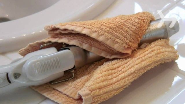 Limpie las pinzas para el cabello