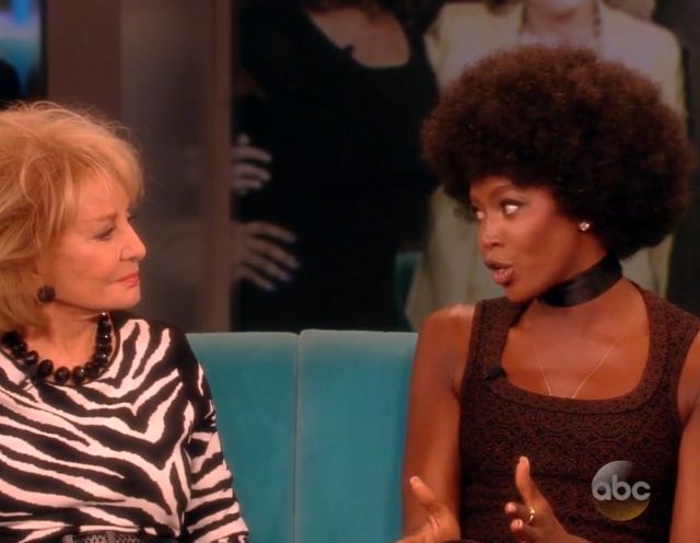 Naomi Campbell afro en The View