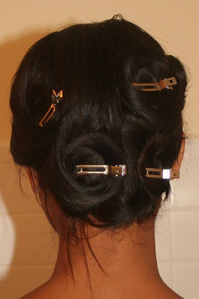 Pin el pelo rizo funciona
